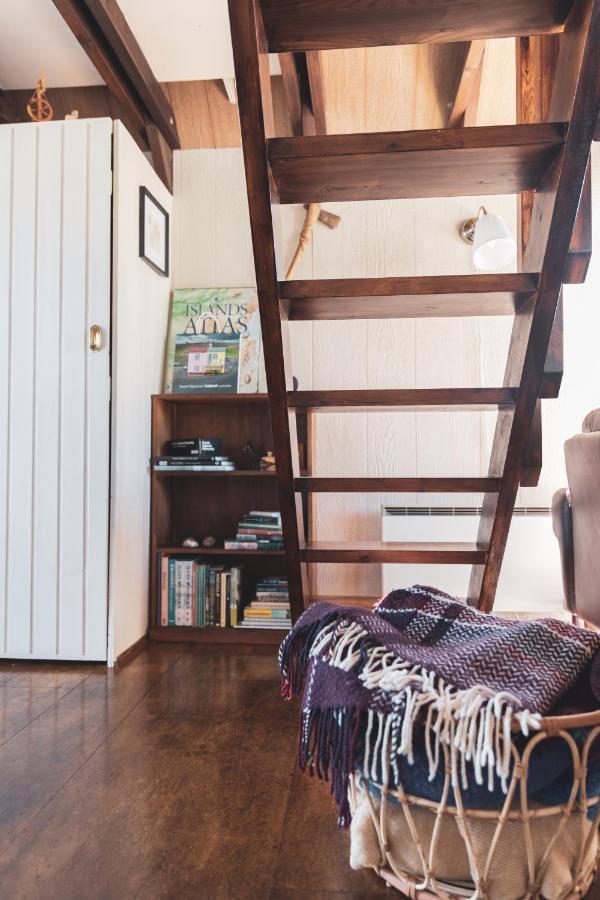 Bjoerk - A Cozy Hilltop Cottage - Great Location! Blaskogabyggd Dış mekan fotoğraf